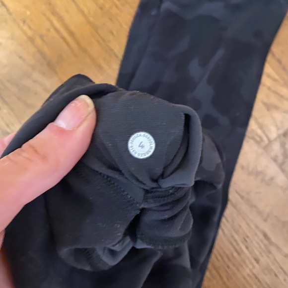 Lululemon Black Camo Leggings - Picture 3 of 5
